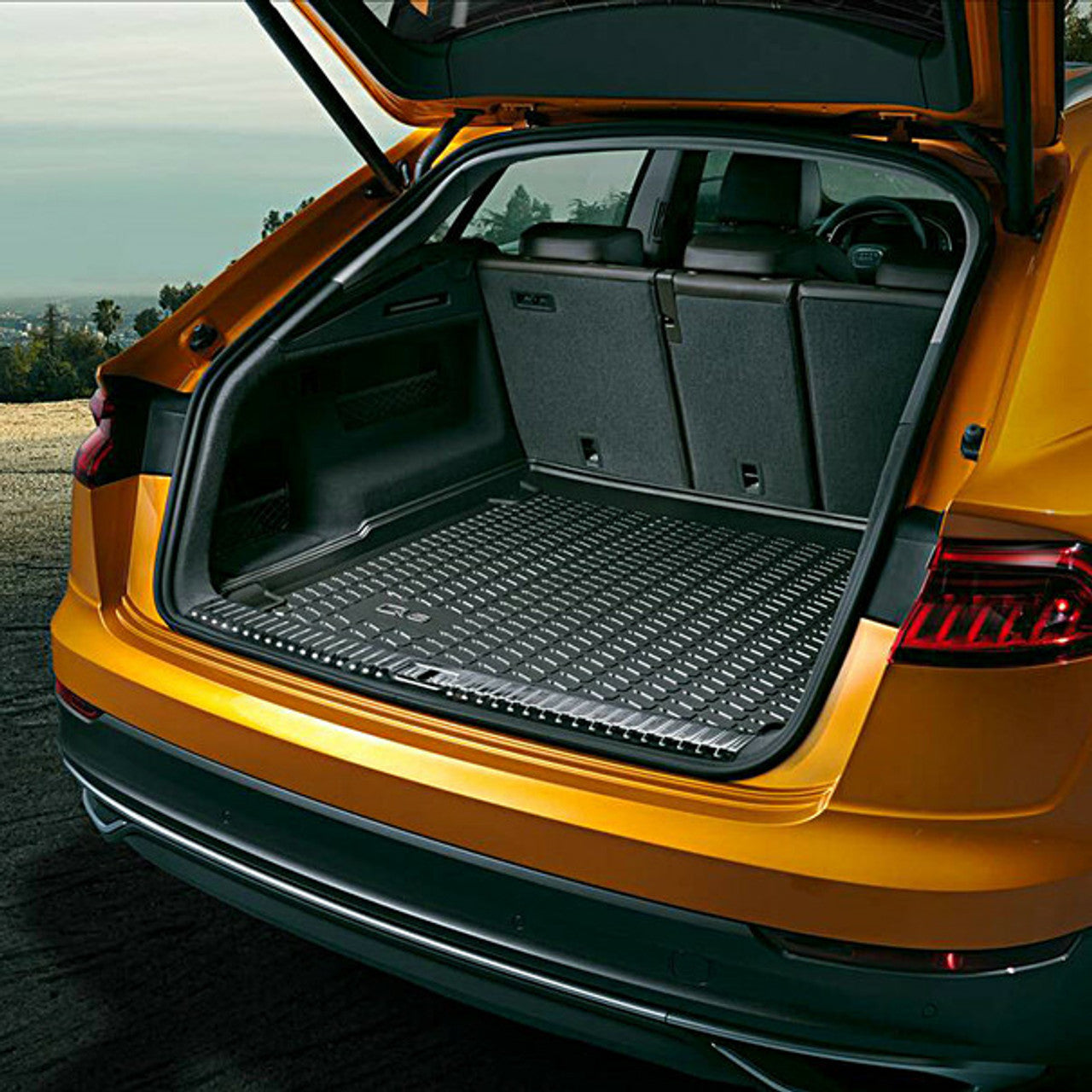 Audi - Q8 - Semi Rigid Boot Liner