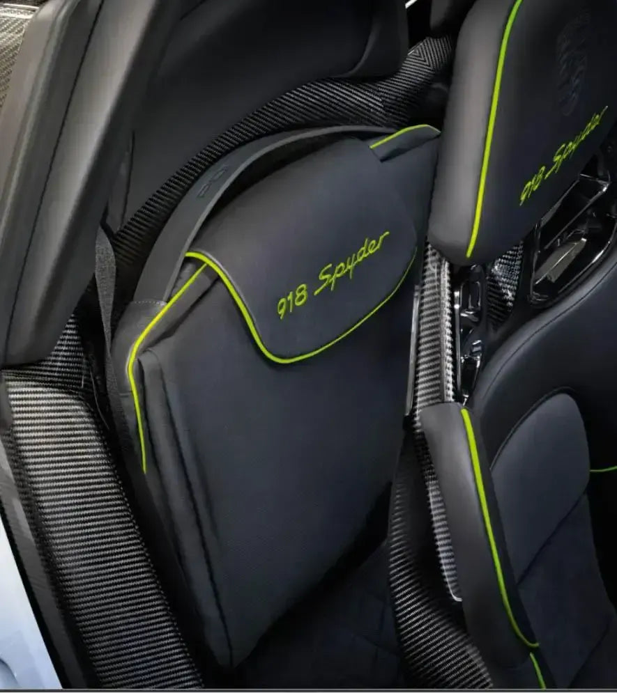 Porsche - 918 Spyder - Travel Set (3-Piece)