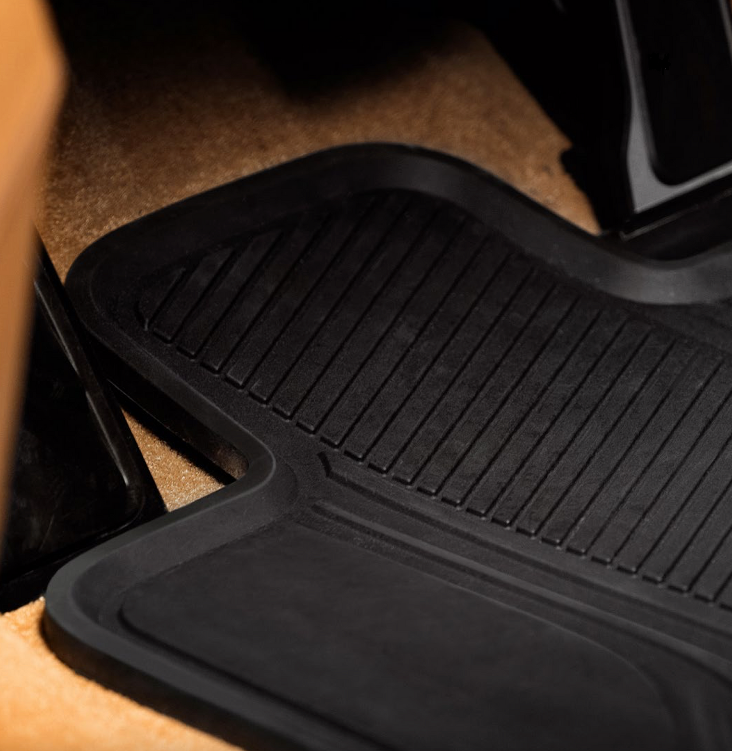 Aston Martin - DBX - All-Weather Floor Mats